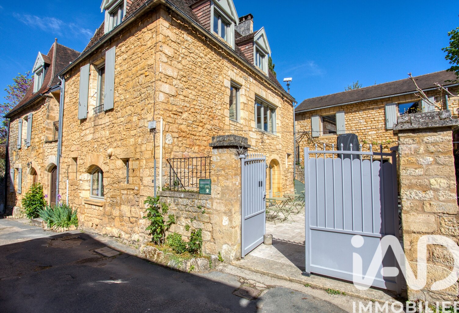 Vente Maison de village 8 pièces — photo 1