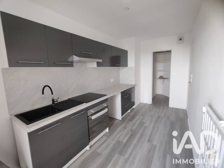 Location Appartement 4 pièces — photo 1