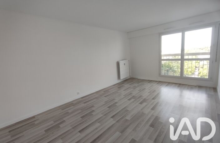 Location Appartement 4 pièces — photo 2