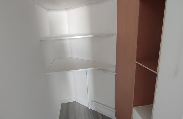 Location Appartement 4 pièces — photo 5