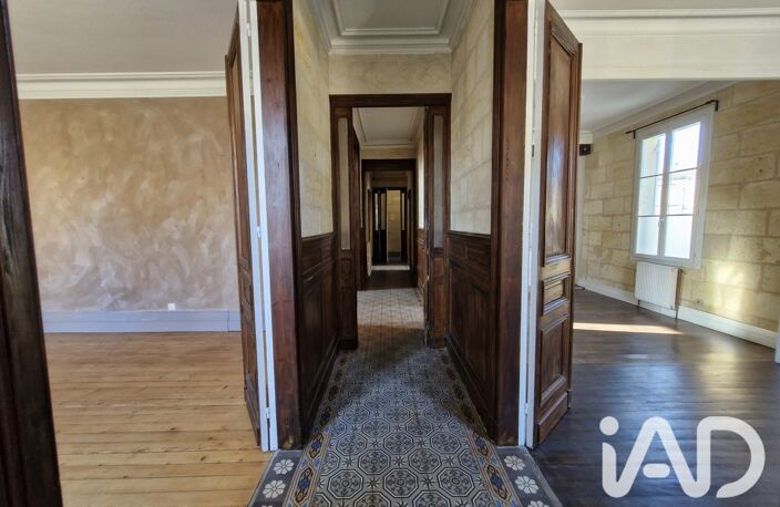 Vente Maison/villa 8 pièces — photo 2