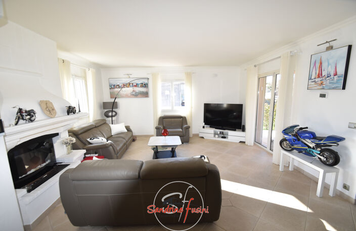 Plan de Carros :  Belle villa individuelle de plain-pied ave — photo 5