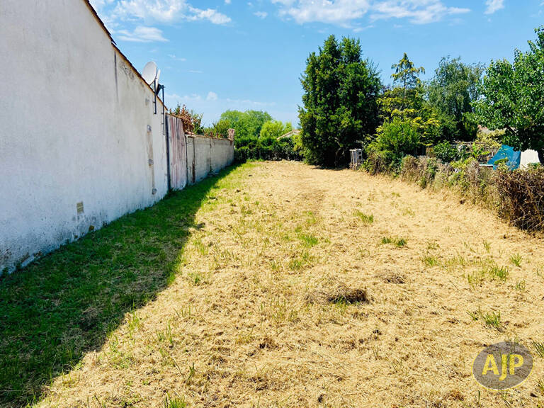 Lesparre - Terrain à bâtir 428m2 plein centre ! — photo 1
