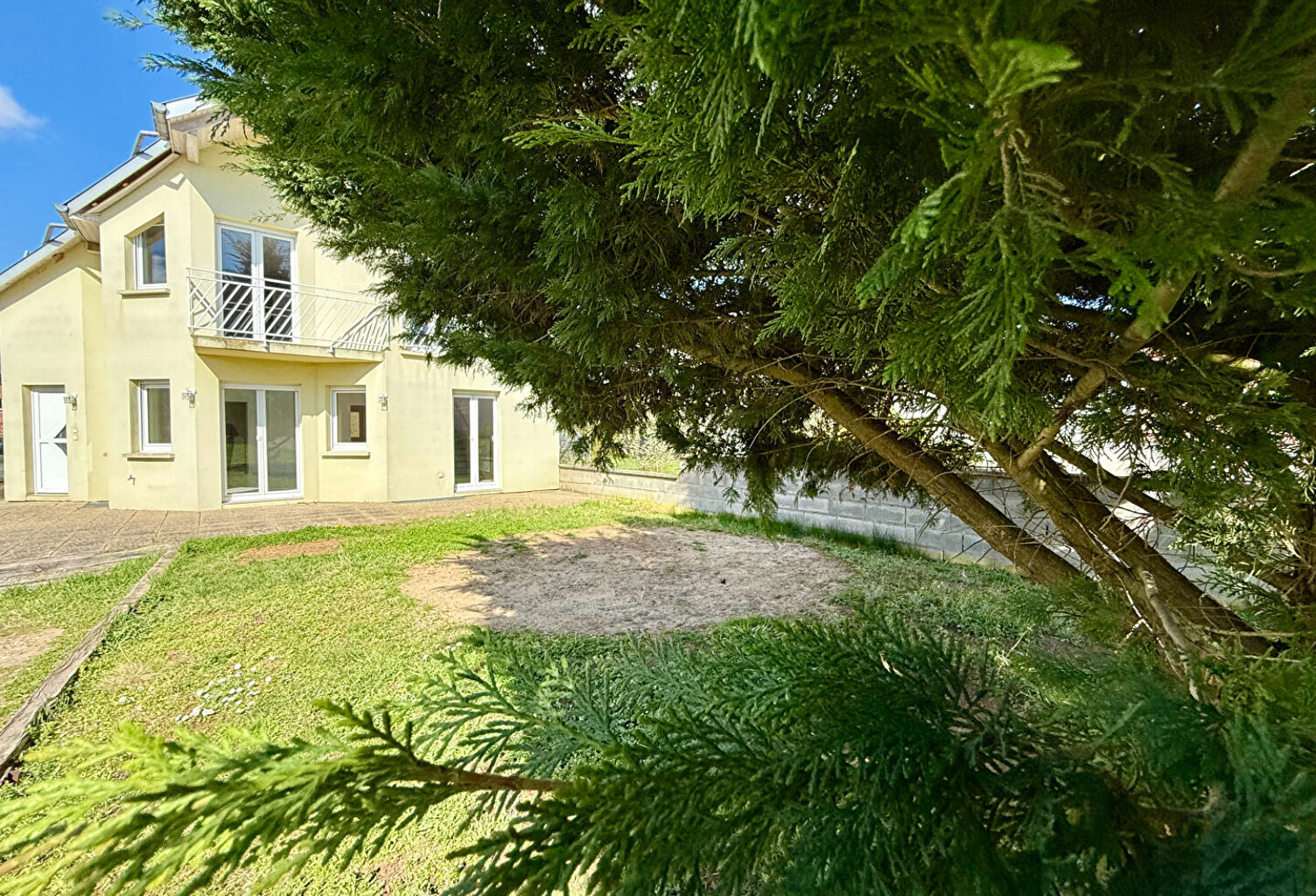 MUNCHHOUSE : maison de 5 pièces (142 m²) à louer — photo 1