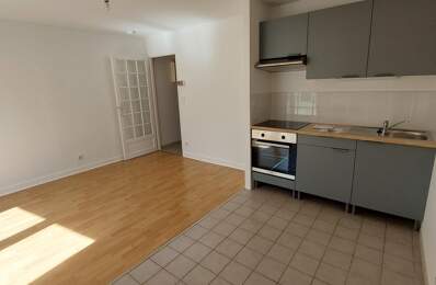 STUDIO avec box en sous-sol et balcon — photo du bien