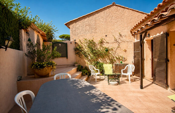 A VENDRE APPARTEMENT 4 PIECES DE 75 M2, 3 CHAMBRES DANS RESIDENCE AVEC PISCINE — photo 3