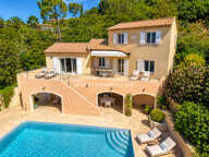A VENDRE VILLA DE 150M² AVEC VUE MER PANORAMIQUE  4 CHAMBRES ET GARAGE AUX ISSAMBRES — photo 4