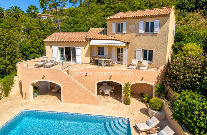 A VENDRE VILLA DE 150M² AVEC VUE MER PANORAMIQUE  4 CHAMBRES ET GARAGE AUX ISSAMBRES — photo 4