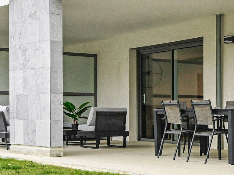 Appartement T4 avec jardin et terrasse à vendre aux Lecques Saint-Cyr-sur-Mer à 80 m de la plage — photo 1