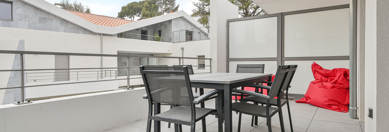 Appartement 2 Pièces 45 m² à vendre à Saint-Cyr-sur-Mer (83270)