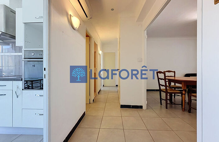 Appartement 3 pièces traversant à vendre à Draguignan, proche écoles et centre-ville — photo 5