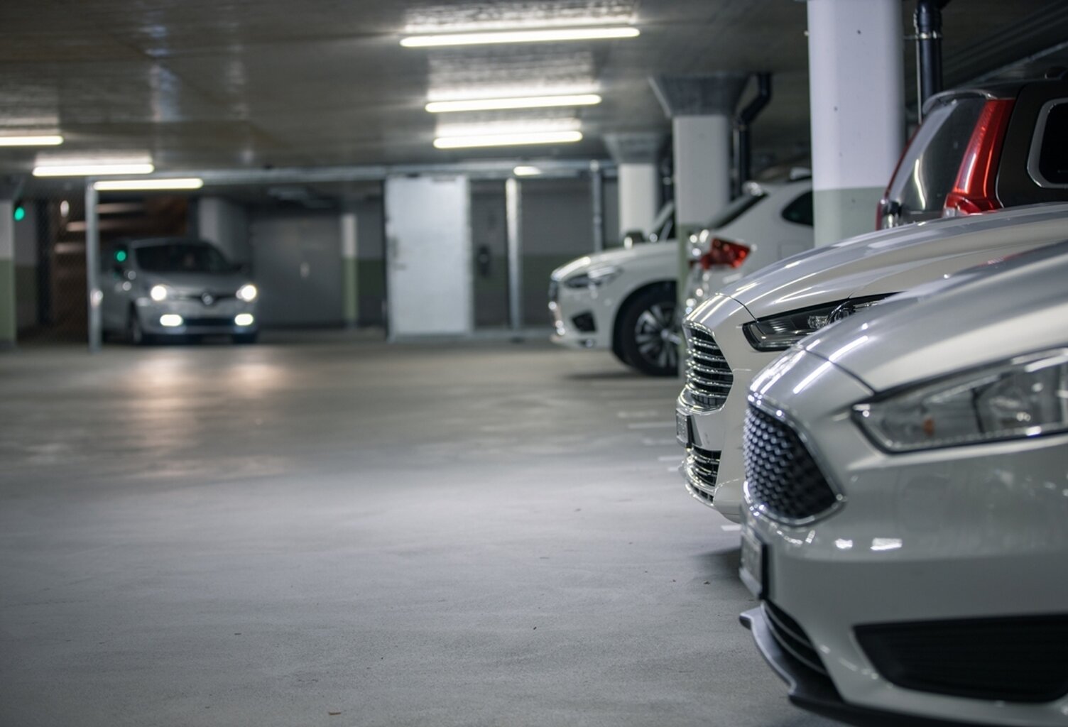 PARKING SOUS SOL 13008 — photo 1