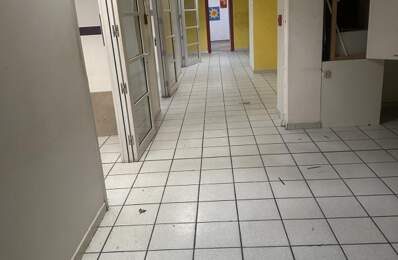 EXCELLENTE OPPORTUNITÉ   LOCAL COMMERCIAL DE 250 M2 AU COEUR — photo du bien