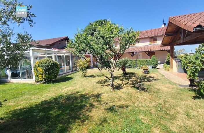 A CHEVROUX PROCHE MACON ET BOURG-EN-BRESSE MAISON  4 PIECES DE — photo 3