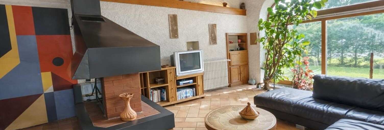 Divers 9 Pièces 270 m² à vendre à Crissey (39100)