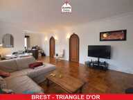 Brest - A VENDRE - BREST TRIANGLE D’OR – MAISON D’EXCEPTION – 255 M² – 5 CHAMBRES – 4/5 STATIONNEMENTS — photo 3