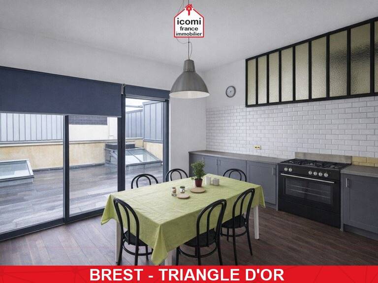 Brest - A VENDRE - BREST TRIANGLE D’OR – MAISON D’EXCEPTION – 255 M² – 5 CHAMBRES – 4/5 STATIONNEMENTS — photo 1