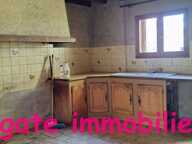 MAISON EN PIERRE A RENOVER AVEC GRAND TERRAIN — photo 4