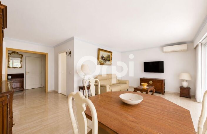 RESIDENCE DE STANDING - GARAGE - REZ DE JARDIN - MINELLE - BEAUX VOLUMES — photo 3