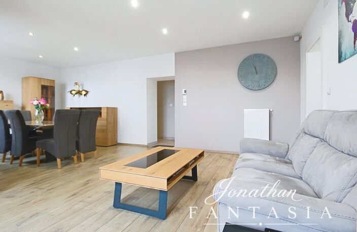 Maison de ville 150 m² : 5 chambres, garage, terrasse et jardin. À SAISIR sur FONTOY — photo 4