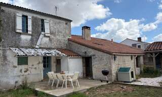 Maison 9 Pièces 175 m² à vendre à Sainte-Gemme-la-Plaine (85400)