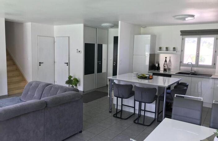 MAISON INDIVIDUELLE RECENTE SPACIEUSE ET LUMINEUSE — photo 4