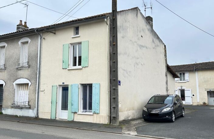 JOLI LOGEMENT 80 M² sur 3 niveaux, 2 CHAMBRES, GARAGE ET REMISE NON ATTENANTS - LOCATAIRE EN PLACE — photo 3