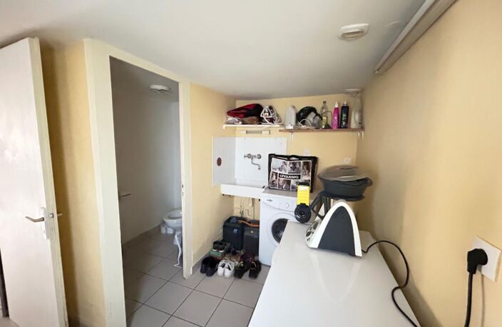 JOLI LOGEMENT 80 M² sur 3 niveaux, 2 CHAMBRES, GARAGE ET REMISE NON ATTENANTS - LOCATAIRE EN PLACE — photo 4