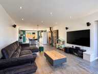 Superbe maison rénovée de 194 m² avec cinéma privé, grande terrasse, terrain et garage — photo 4