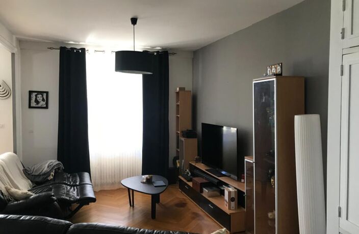 SPACIEUSE ET LUMINEUSE MAISON — photo 3