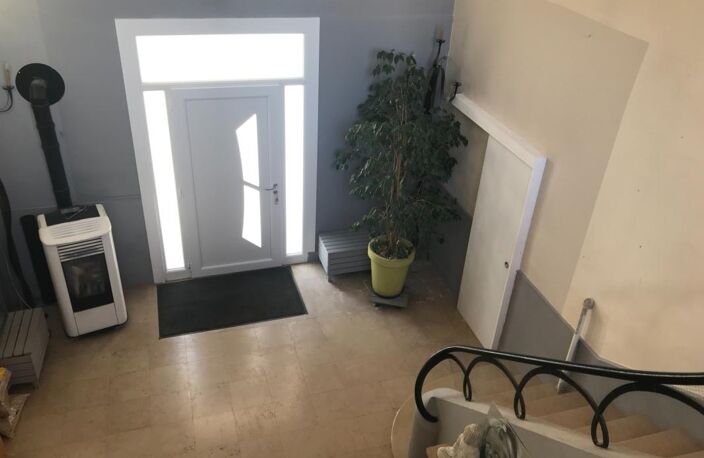 SPACIEUSE ET LUMINEUSE MAISON — photo 4