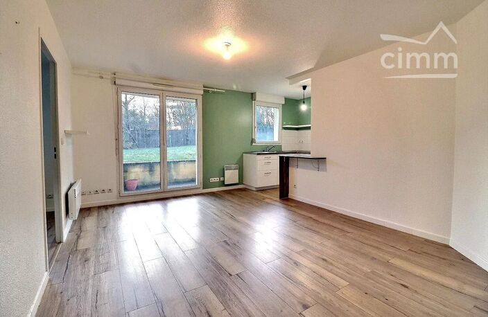A Louer FORBACH T2 bis - 52.55m² + terrasse + place de parking — photo 2