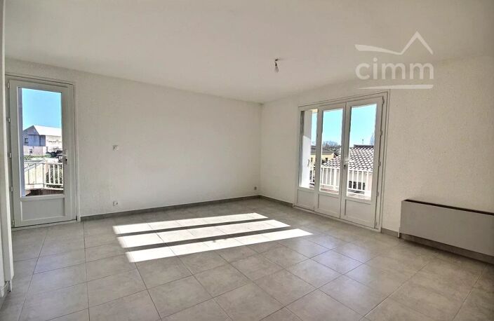 APPARTEMENT F3 avec balcon, garage et parking — photo 4