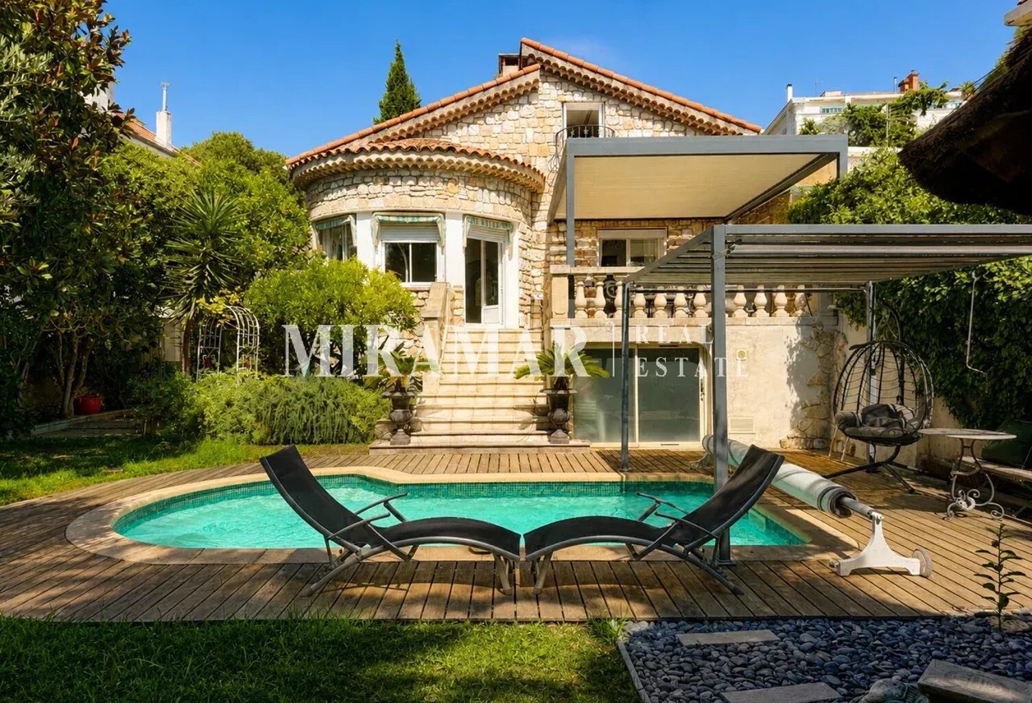 Villa / Bas Mont-Boron — photo 1