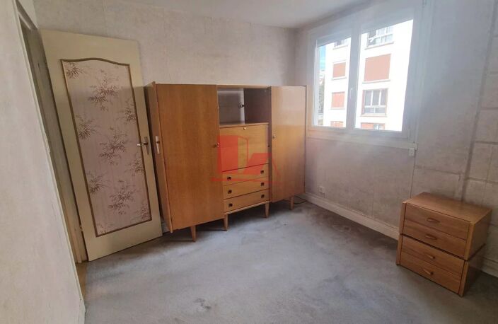 VANVES – Appartement 3 pièces de 51 m² à rénover – Métro et comm — photo 4