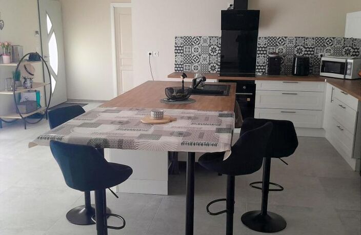 Immeuble à vendre MANSLE (16) — photo 4