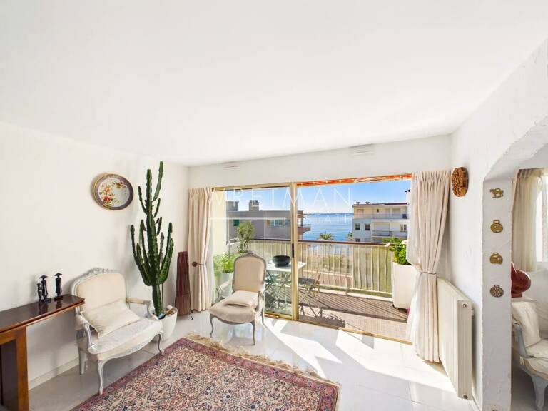 Appartement 5 pièces au dernier étage avec vue mer – Cagnes-sur- — photo 1