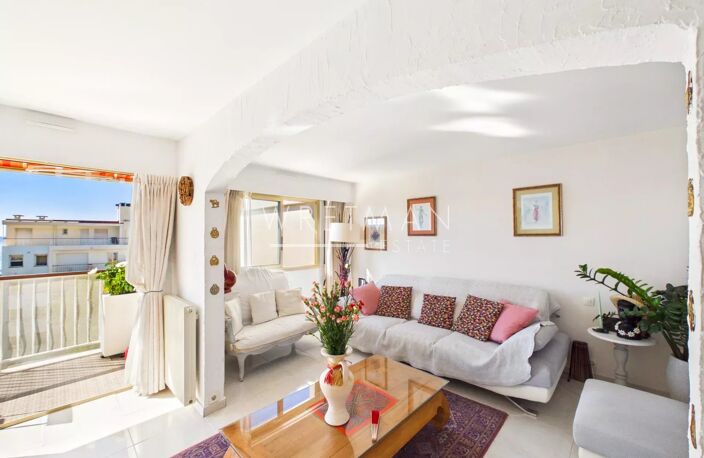 Appartement 5 pièces au dernier étage avec vue mer – Cagnes-sur- — photo 4