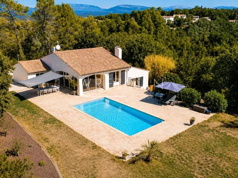 Belle villa rénovée de 250 m² avec piscine sur 5 000 m² — photo 1