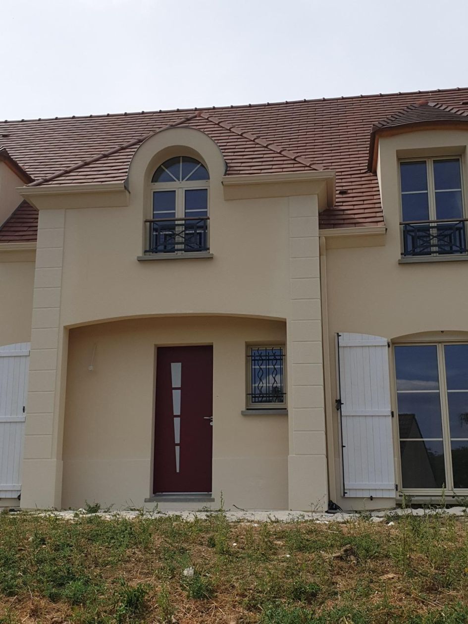 Terrain à bâtir de 691 m² à VILLIERS-ADAM (95)