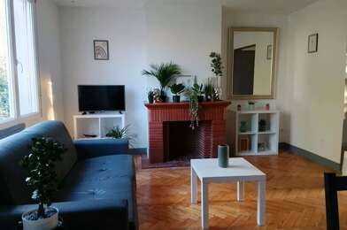 Appartement 3 pièces 1050 €