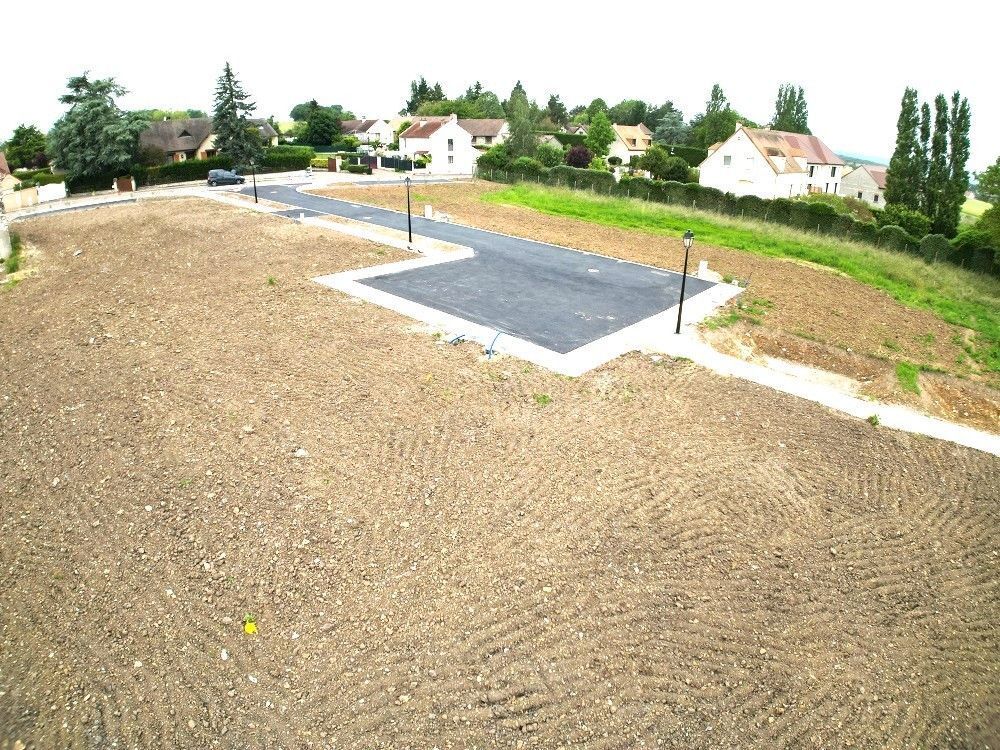 Terrain à bâtir de 457 m² à FONTENAY-MAUVOISIN (78)