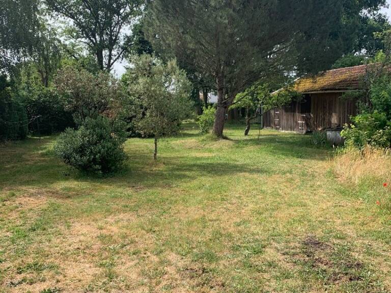 Terrain à bâtir à Biganos (33380) — photo 1