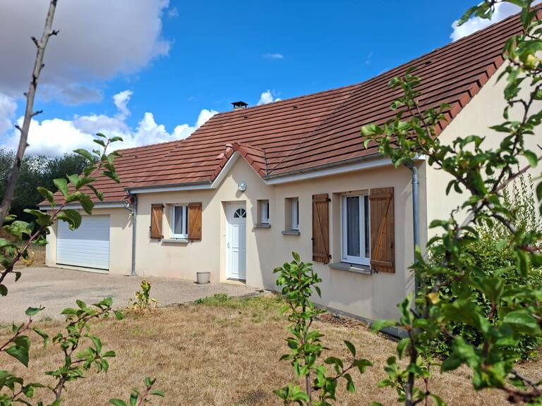 Maison familiale sans aucun travaux à prévoir, 4 chambres, grand garage, 4 min écoles, 15 min de Alencon , 2h Paris, au calme — photo 1