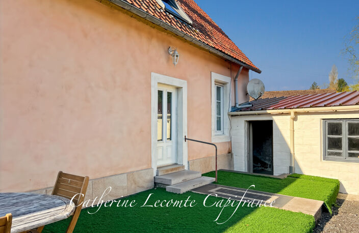WIRWIGNES - CORPS DE FERME RÉNOVÉ - 152 M2  - 8 PIÈCES  - DÉPENDANCES -  1,6 HECTARES — photo 2