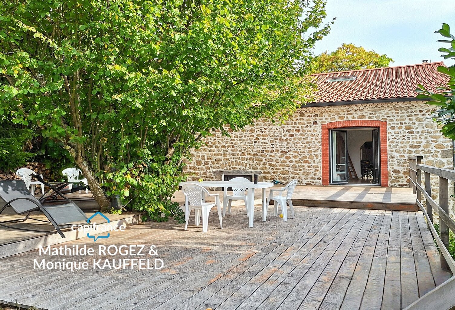 CUNLHAT – ENSEMBLE IMMOBILIER AVEC 2 MAISONS, JARDINS ET DÉPENDANCES – PROCHE GOLF — photo 1