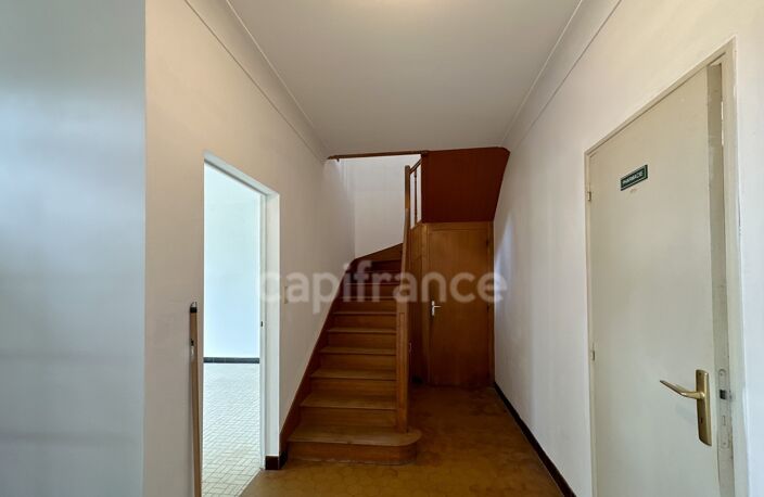 Maison à vendre 8 pièces SAVIGNE L'EVEQUE (72) — photo 3