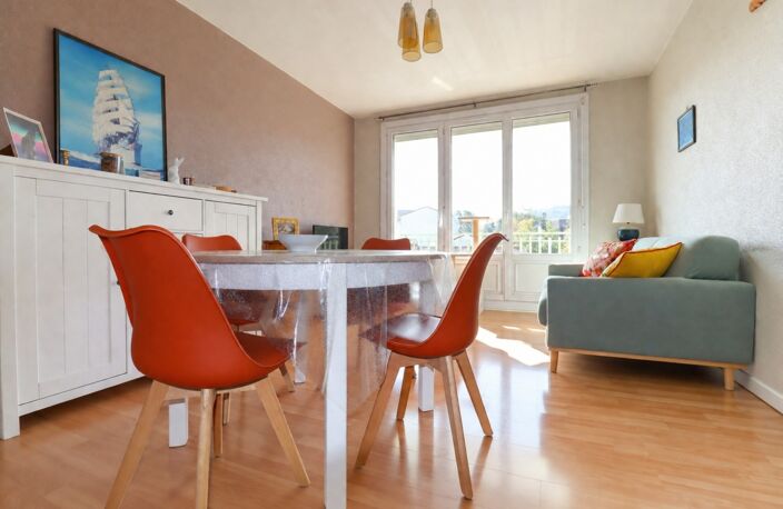 Quartier Bellevue appartement T3 traversant de 64 m², 2 balcons, parking et cave — photo 3