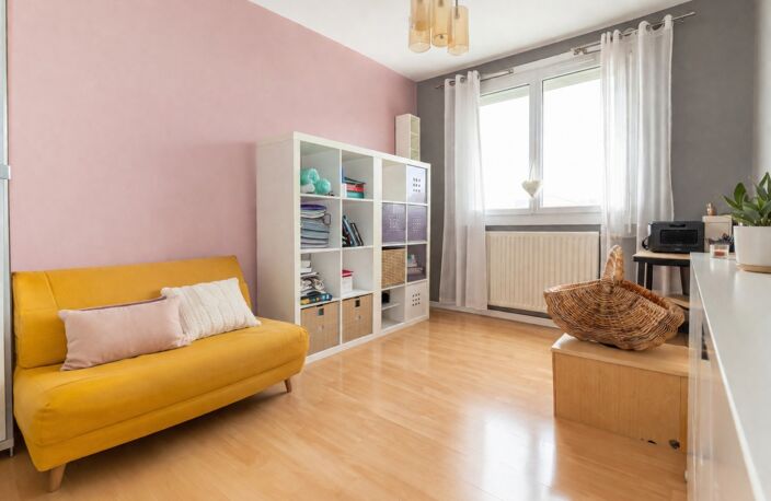 Quartier Bellevue appartement T3 traversant de 64 m², 2 balcons, parking et cave — photo 5