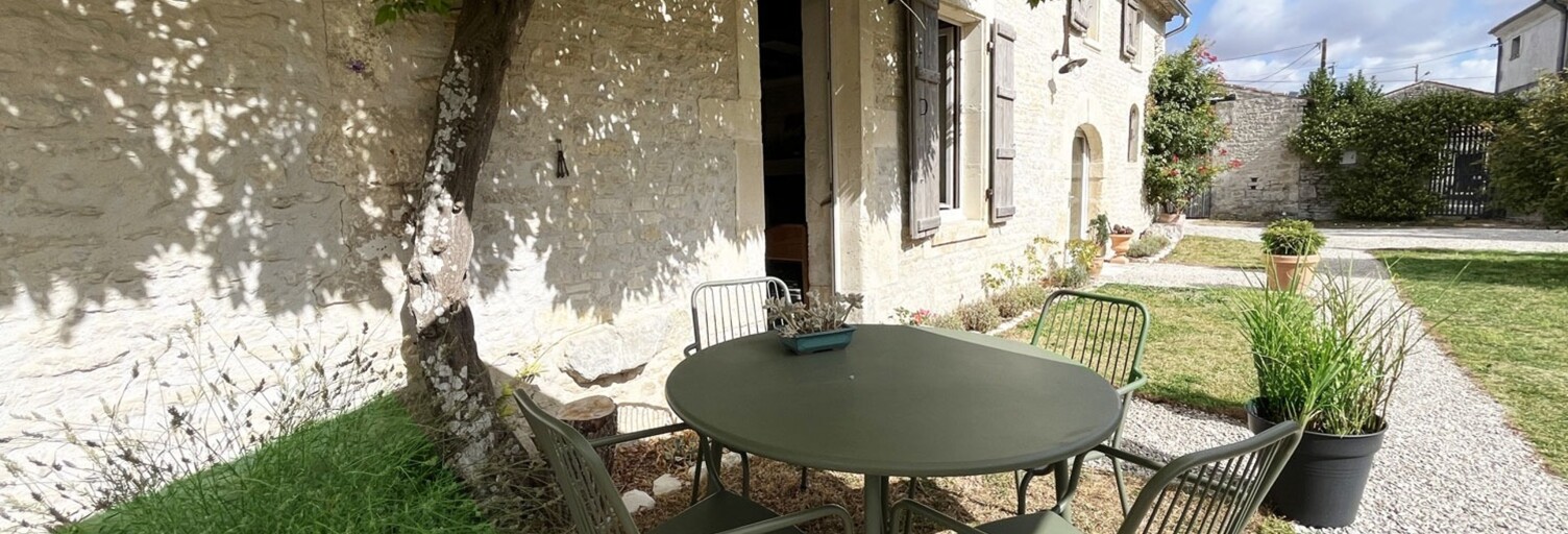Maison 7 Pièces 240 m² à vendre à Aumagne (17770)